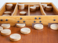 KRS: klaverjas, rummikub, sjoelen